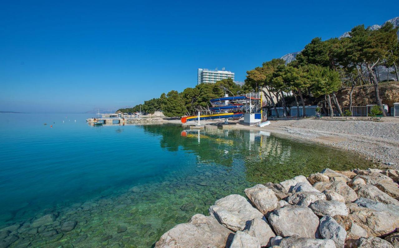 Apartments Adriatika Макарска Экстерьер фото