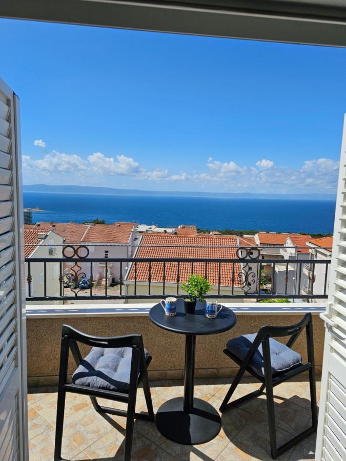 Apartments Adriatika Макарска Экстерьер фото