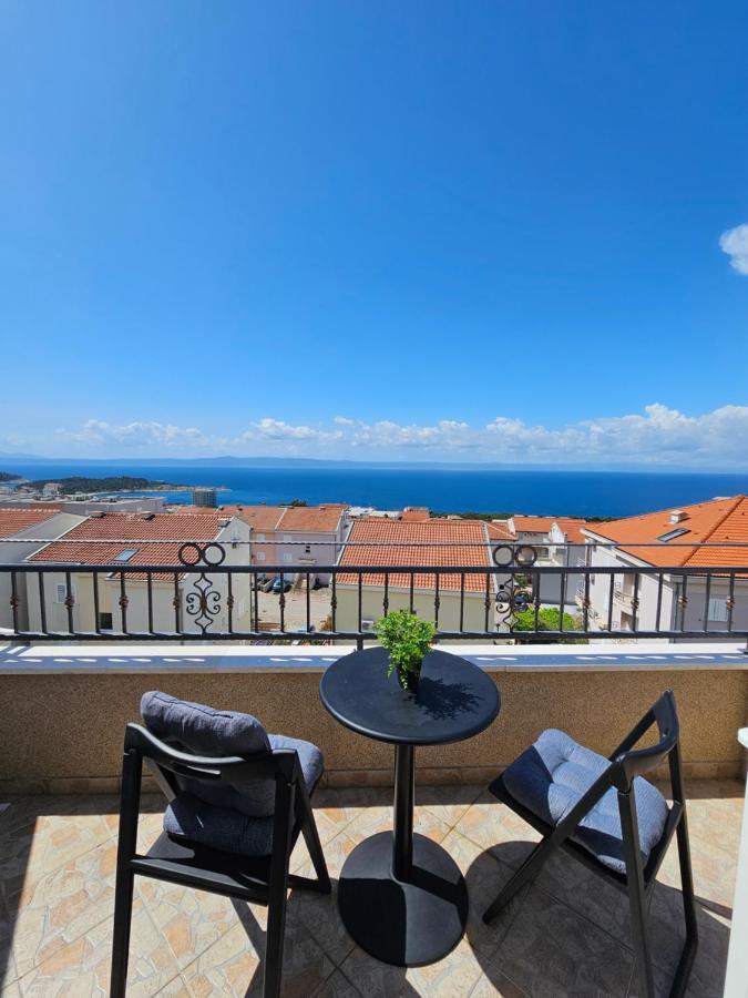 Apartments Adriatika Макарска Экстерьер фото