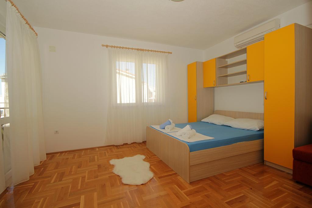 Apartments Adriatika Макарска Экстерьер фото